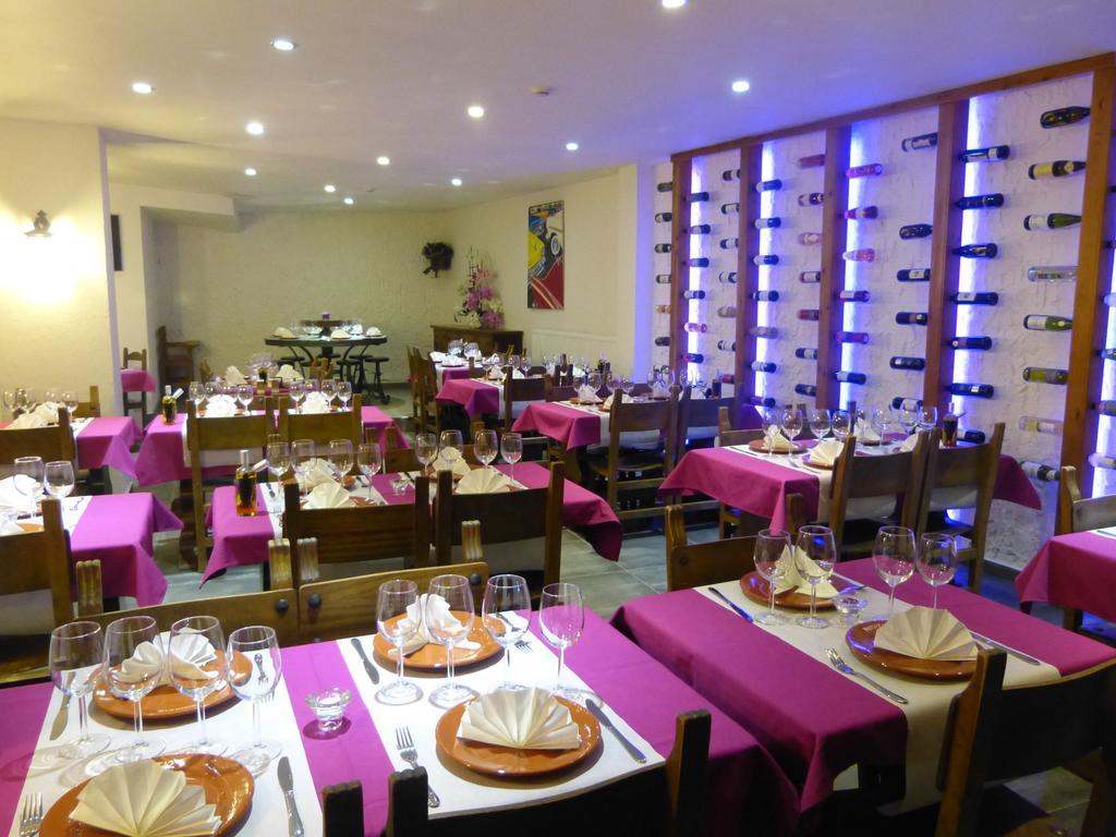 Hotel Copacabana Пас-де-ла-Каса Экстерьер фото