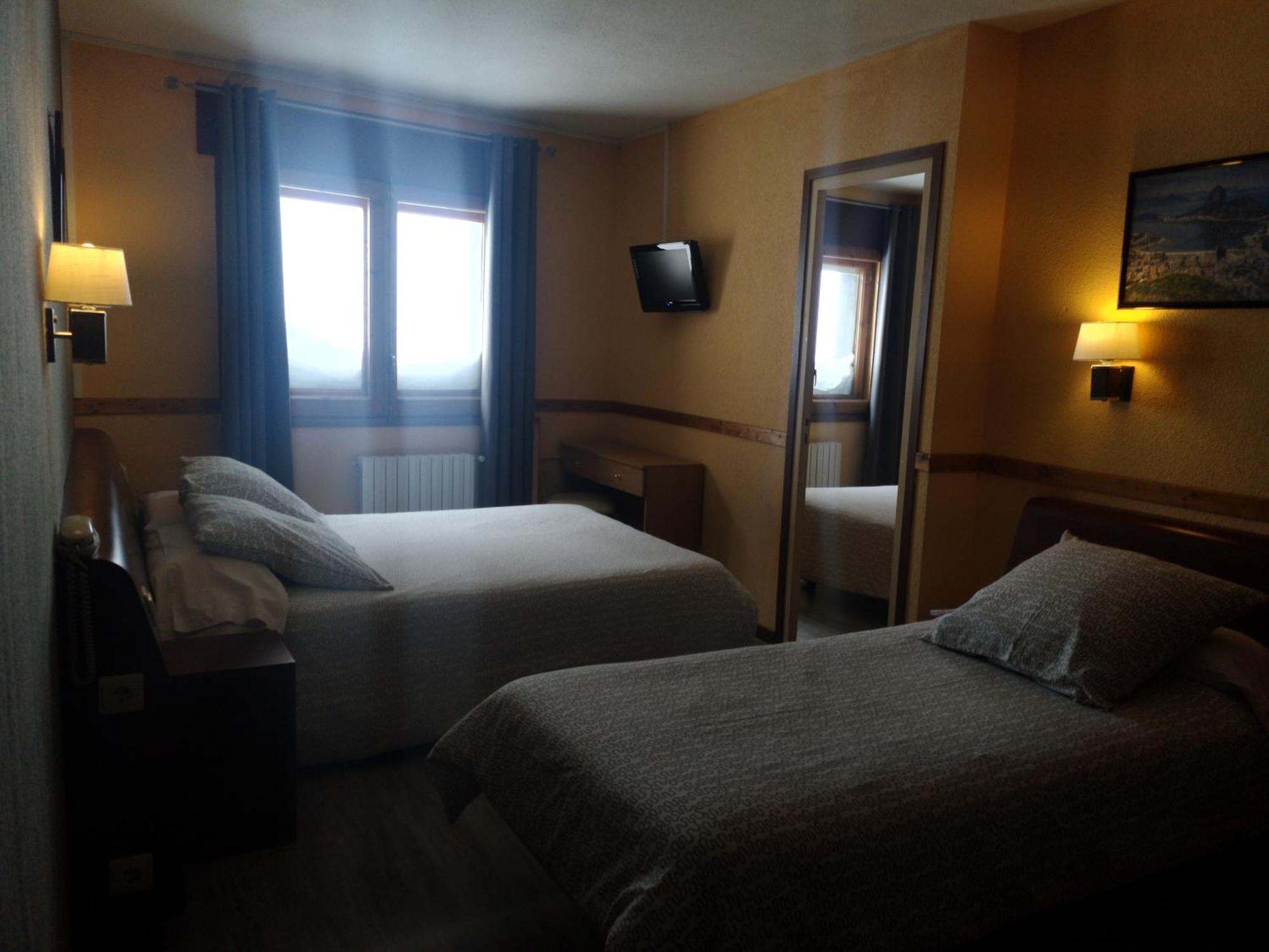 Hotel Copacabana Пас-де-ла-Каса Экстерьер фото
